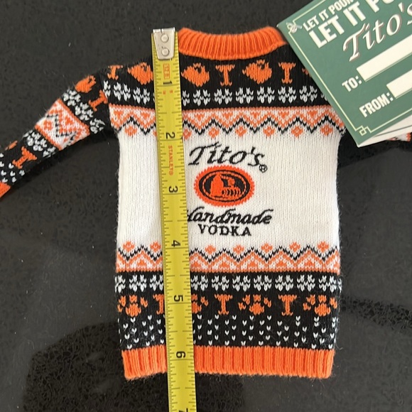 Tito’s sweater mini for bottle or cup maybe chihuahua? Dog theme lit of three - Picture 6 of 12